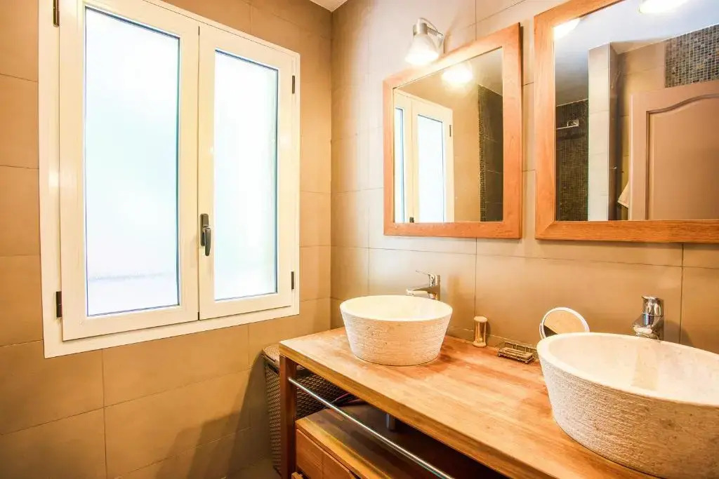 Villa Fuon Santa VI4246 by Riviera Holiday Homes
