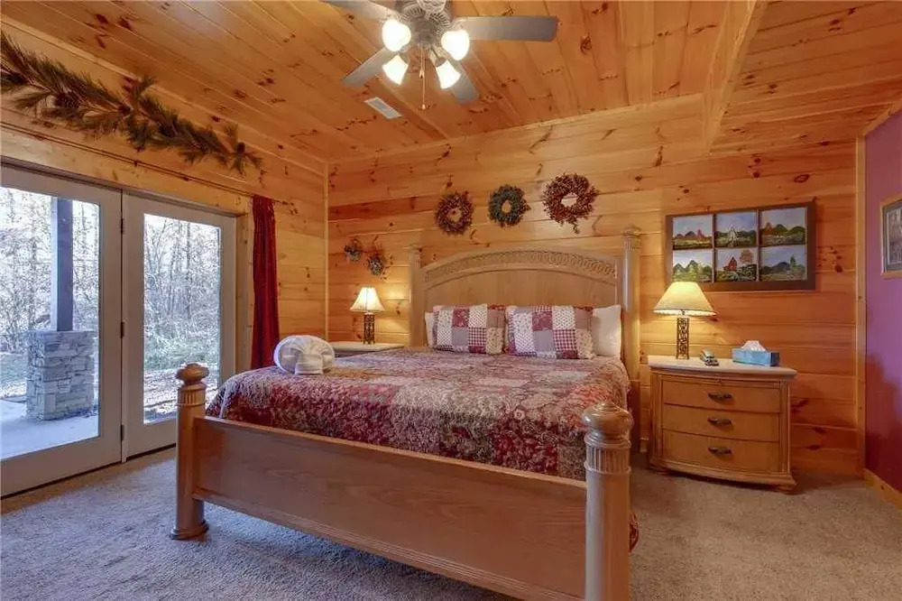 Lookout Lodge - Five Bedroom Cabin