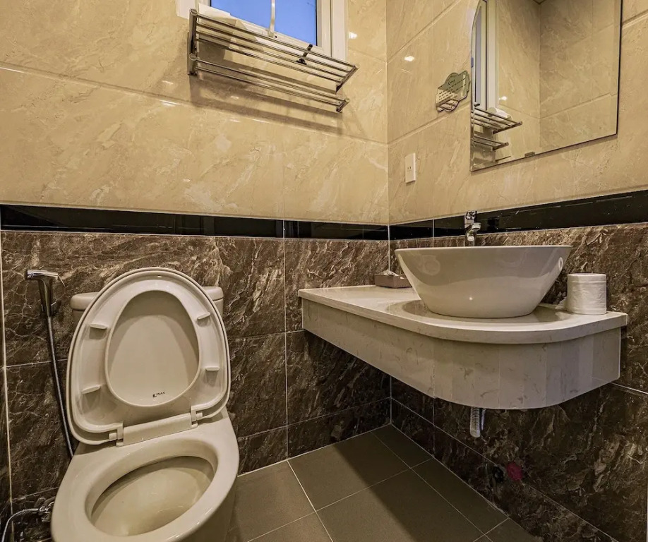 Phan Thong Vang Hotel
