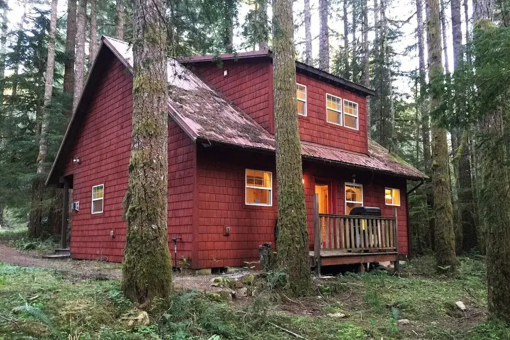 Glacier Springs Cabin 12 - Pet Friendly, Wifi, AC, Sleeps 4
