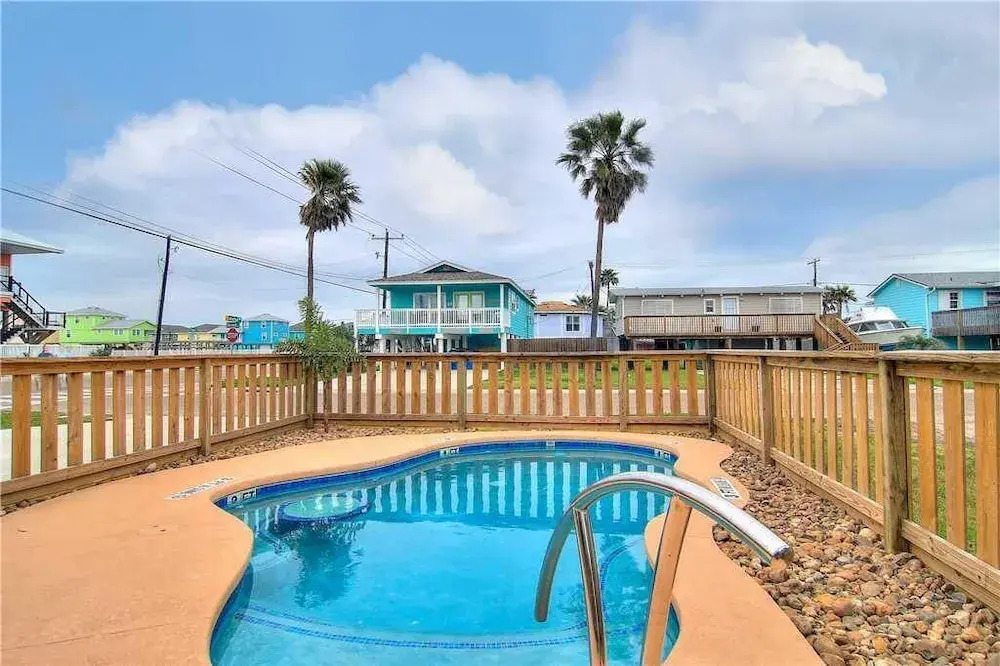 A Lil Nauti 2 Bedrooms 1 Bathroom Home