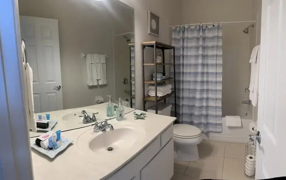 New 2 bed Townhome Serenity at Your Vista Cay Near all Theme Parks and Convention Center