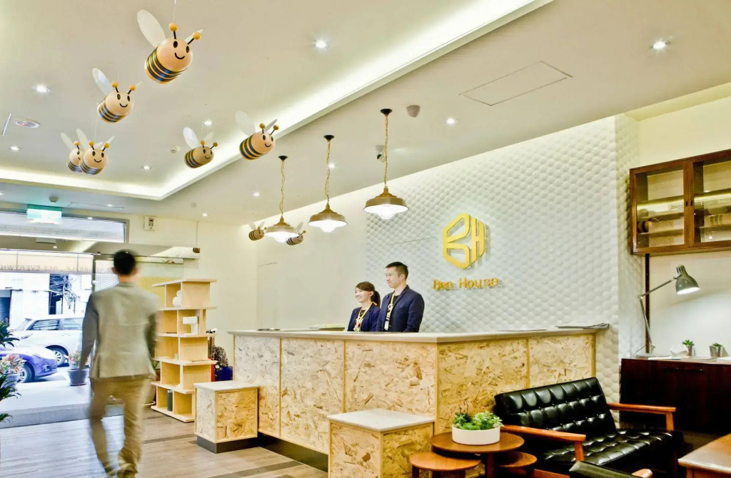 Bee House by Cosmos Creation - Taipei Main Station