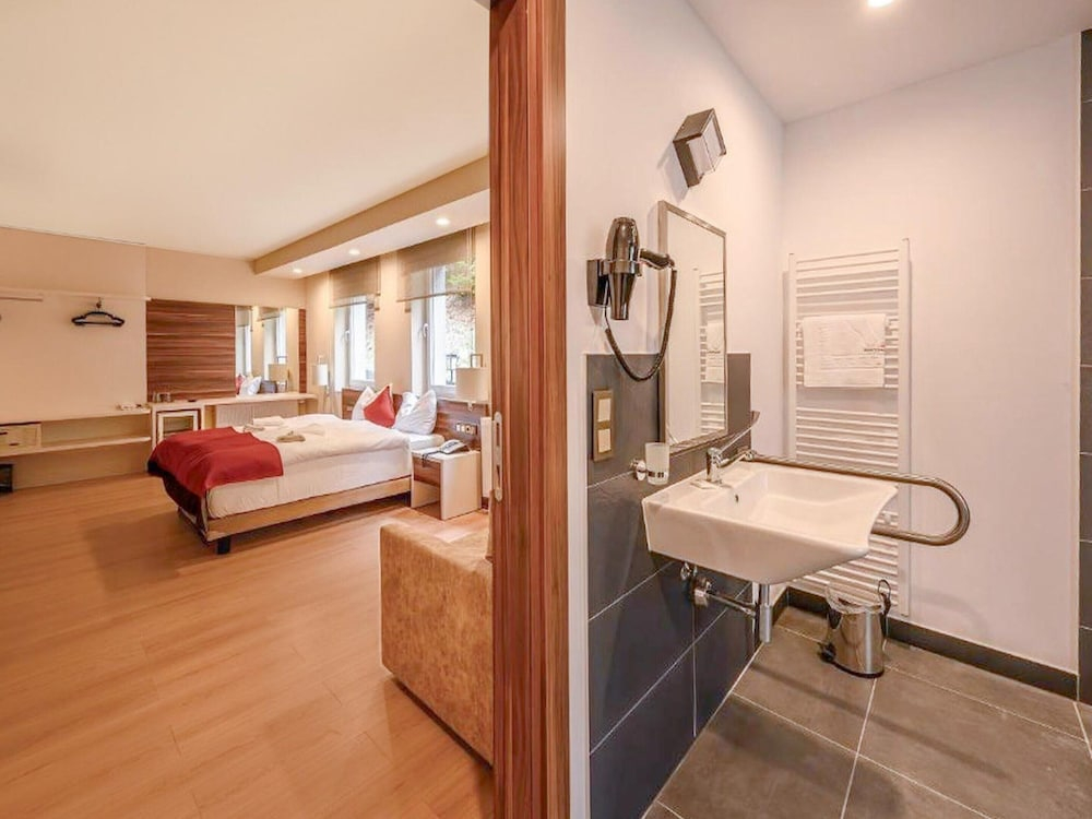 Schwarzbachtal Wheelchair Accessible Double Room