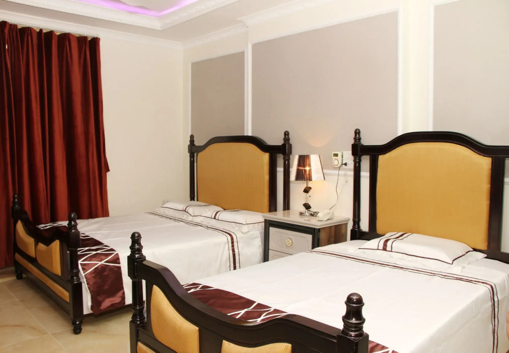 Nam Cường X Hotel