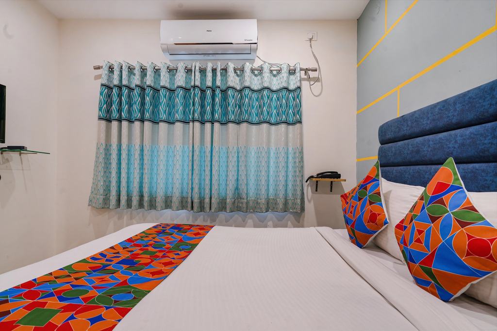 Fabhotel Jkc Grand