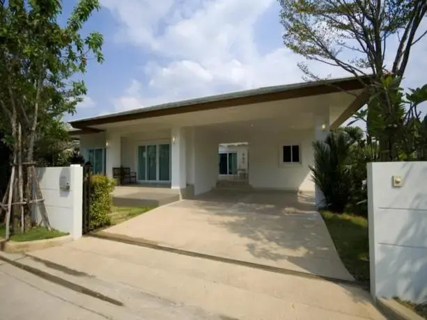 Jasmina Pool Villa at Seabreeze