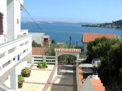 Apartment In Kali With Sea View Balcony Air Conditioning Wi fi