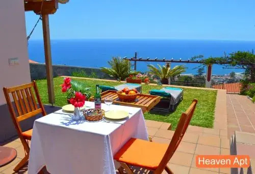 Villa Henriques