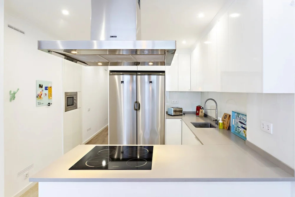 Faro DAZ House by Get Your Stay