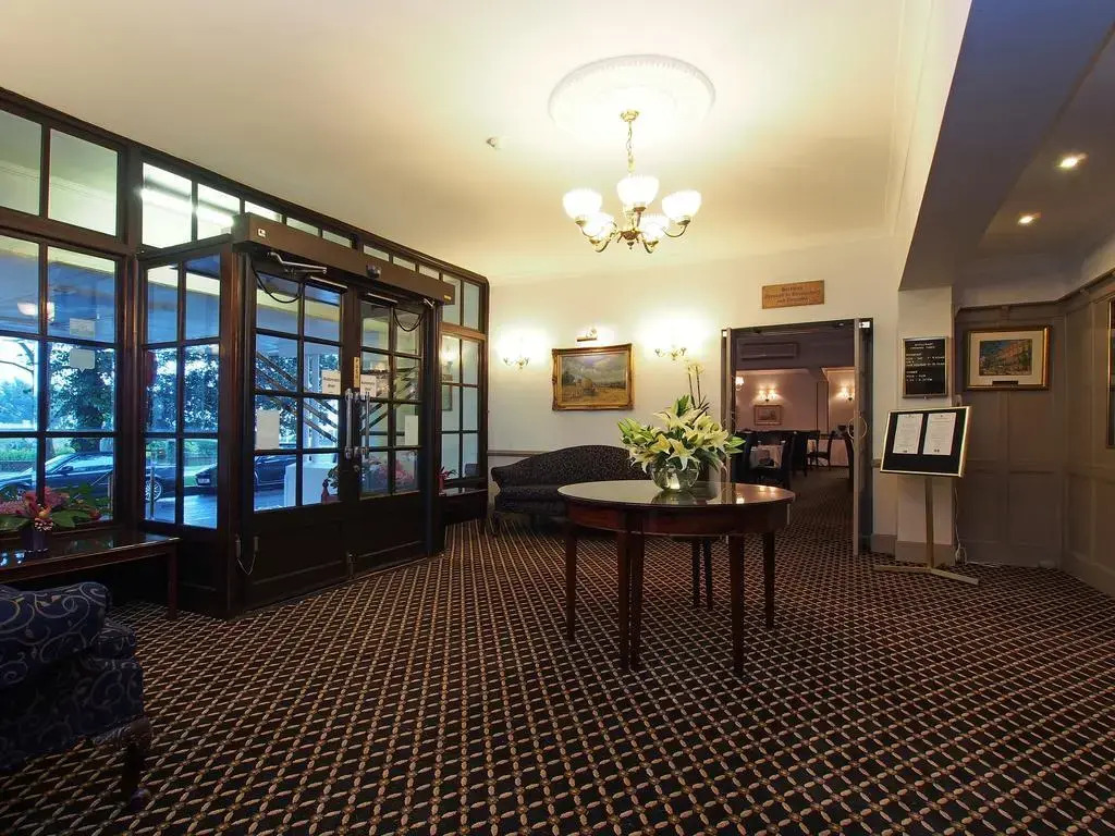 The Chatsworth Hotel
