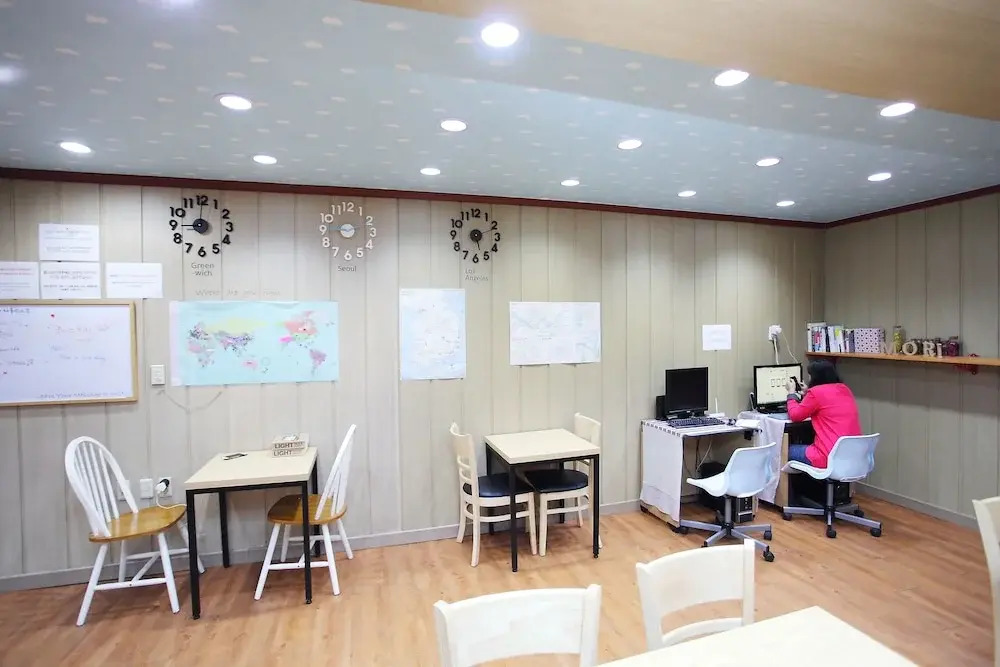 Mori Guesthouse - Hostel