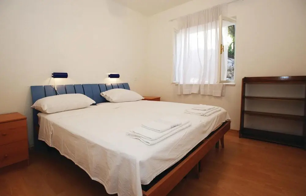 Amazing Home In Postira