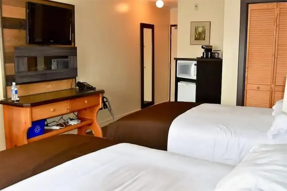 Bras dOr Lakes Inn