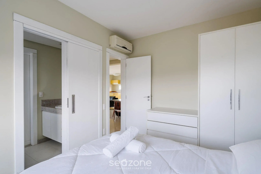 Lindo apartamento com vista para o mar EDU302