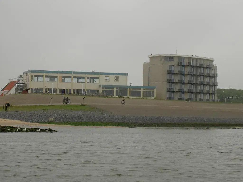 Hotel Lands End