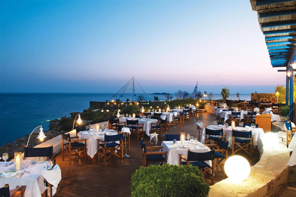 Grand Resort Lagonissi