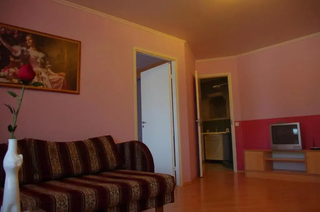 Oasis Apartments