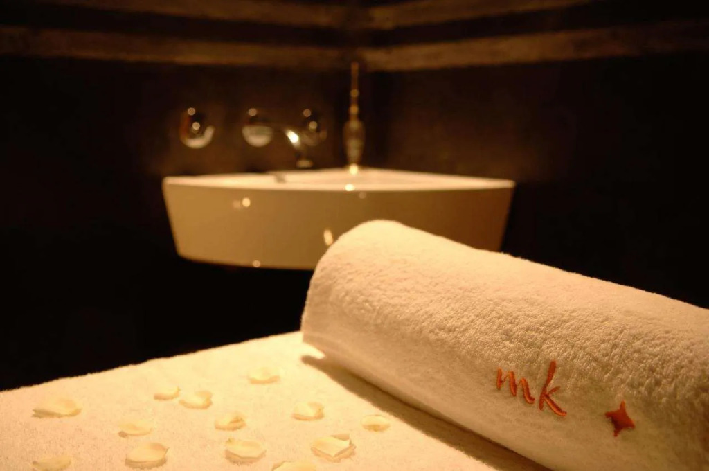 MAISON MK Adults ONLY - Music Riad