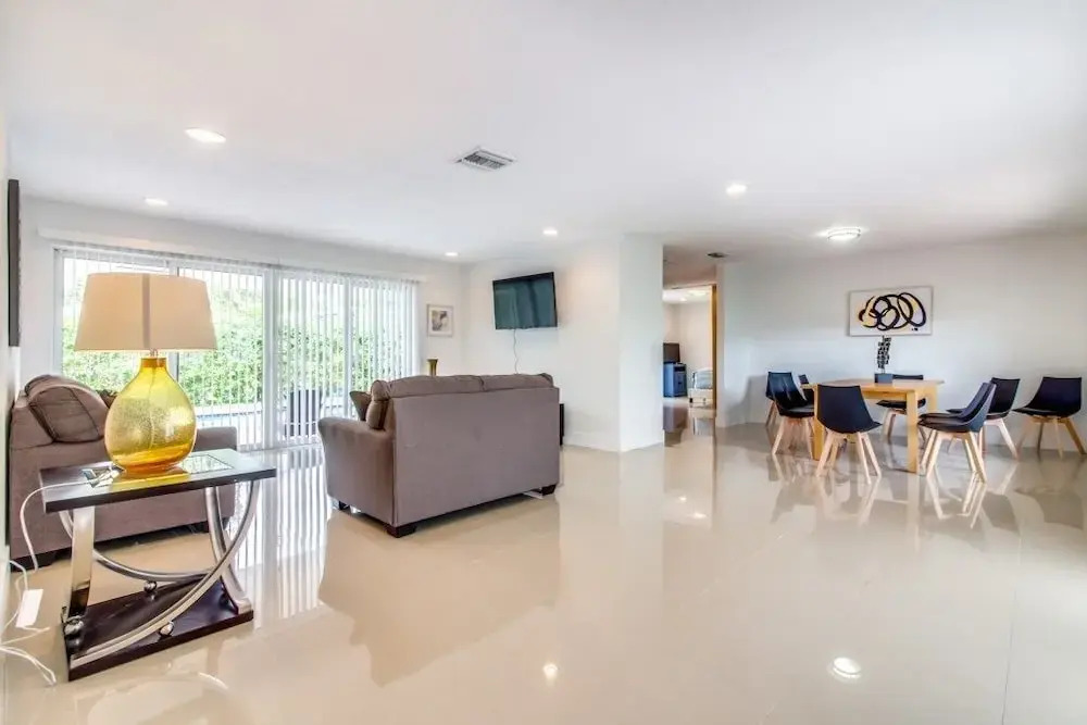 Casablanca - 5 Br Villa