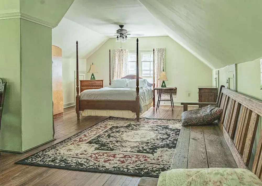 Black Mountain Inn