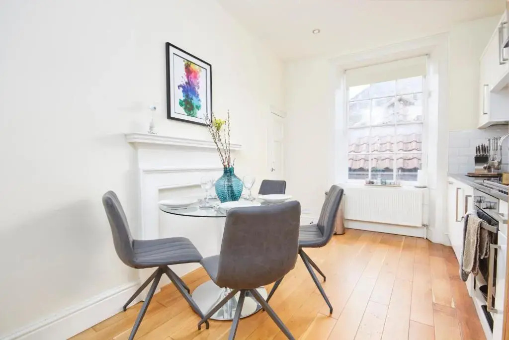 The Stunning Central Jewels Of Bath - Sleeps 24!