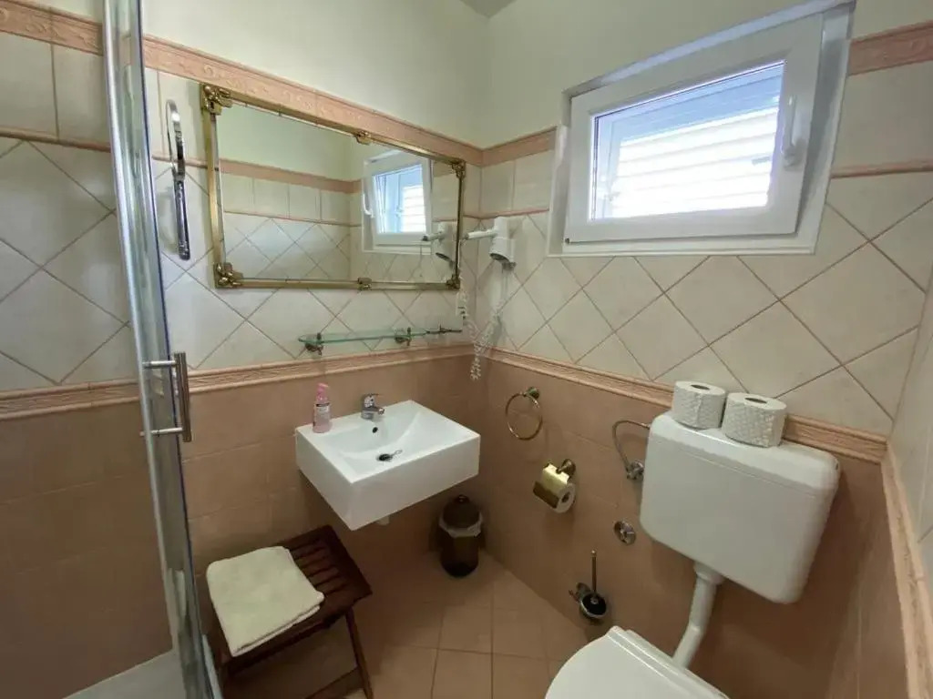 Apartments and Rooms Villa Luci