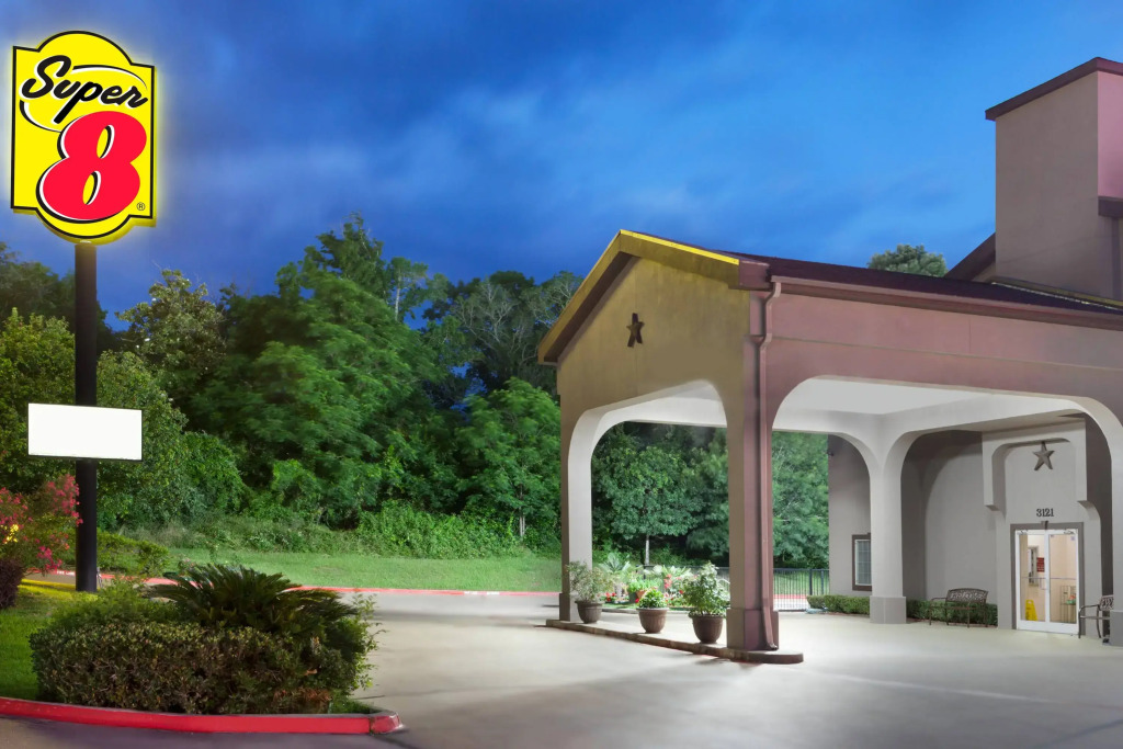 Super 8 Huntsville