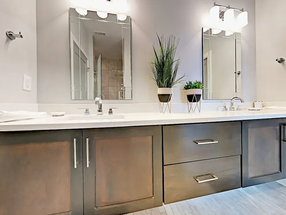 Summit Ave Townhouse 3 Bedrooms 3.5 Bathrooms Townhouse