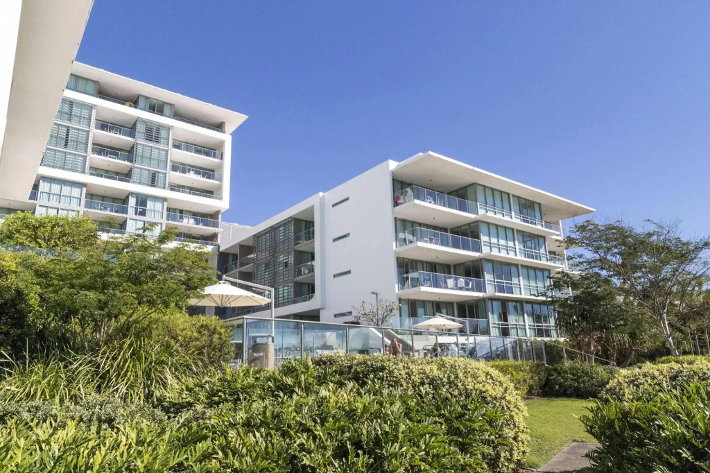 ULTIQA Freshwater Point Resort Broadbeach