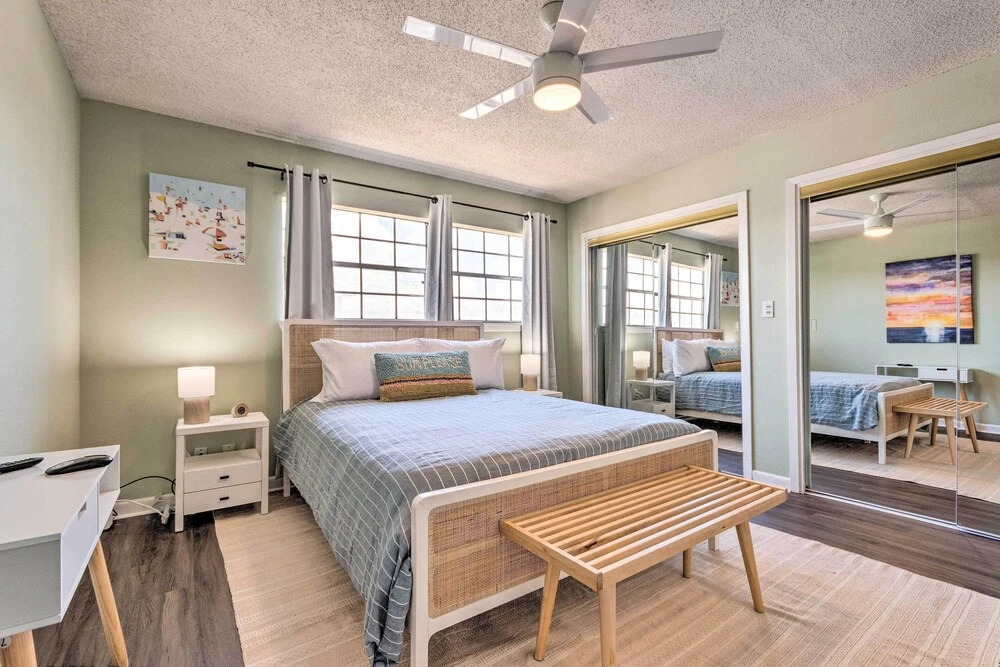 Chic Fort Walton Condo ~ 2 Blocks to Beach!