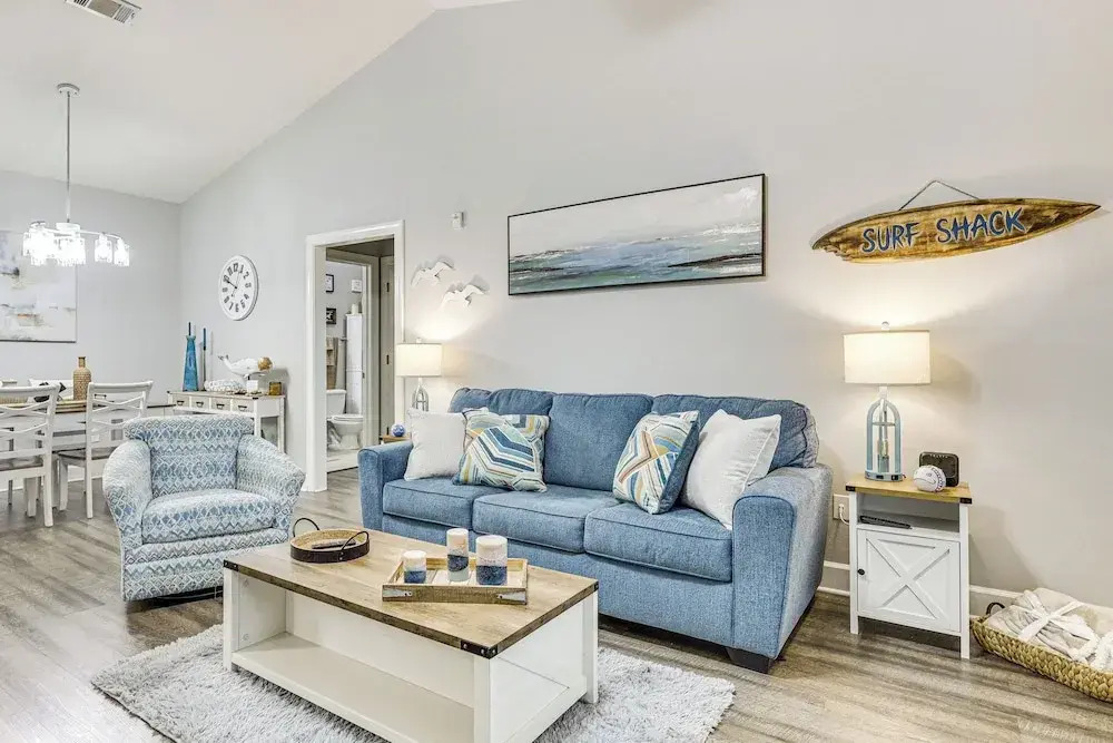 3 Mi to Owa: Modern Condo w/ Resort Pool!