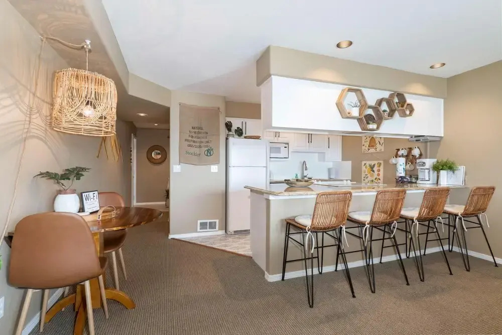 Waters Edge 304