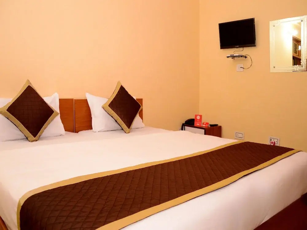 OYO 4202 Hotel T24