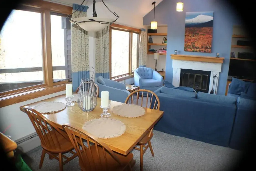 One bedroom condo with Sports Center, Shuttle service Highridge I10