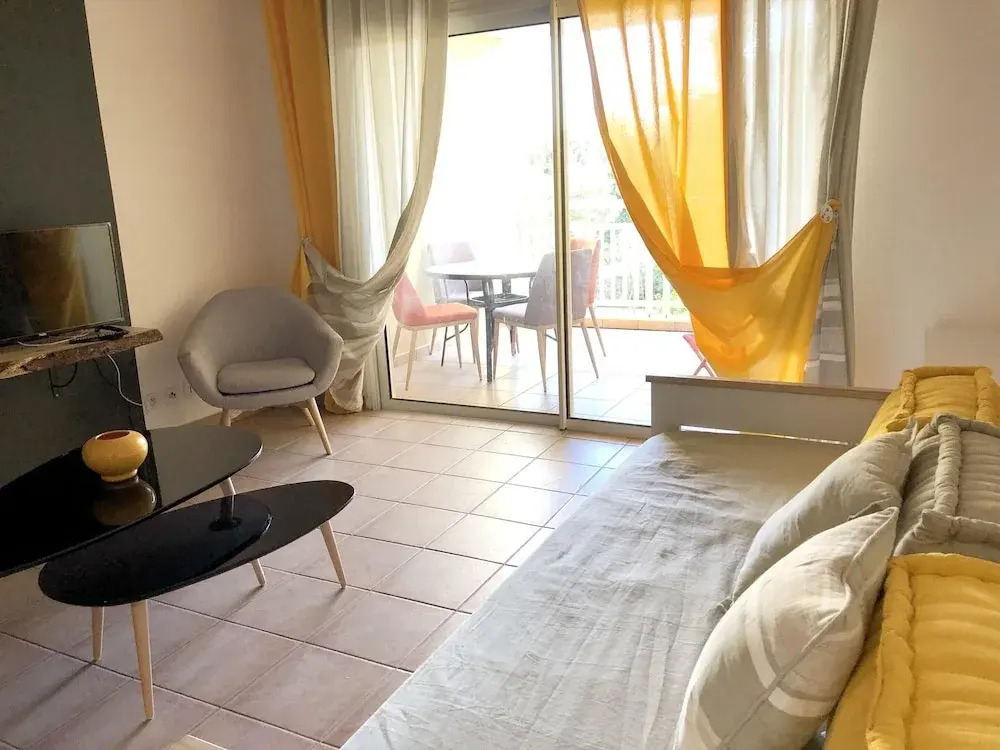 Apartment With one Bedroom in Saint-pierre, With Enclosed Garden and W