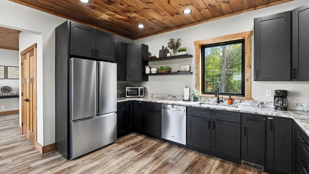 Priddy Secluded by Avantstay Hot Tub + Expansive Deck + Game Room + Home Theater