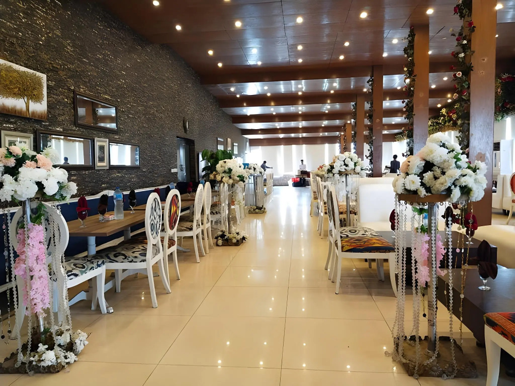Maisonette Hotel & Resort - Lahore