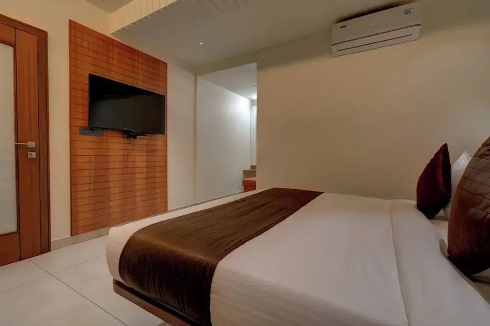 Hotel Hari Govindas Mysore - Explore the Heart of Mysore
