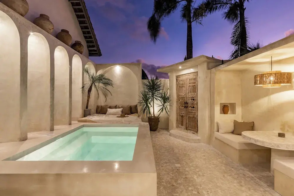 Bohemian 2BR Private Suites By Orivista