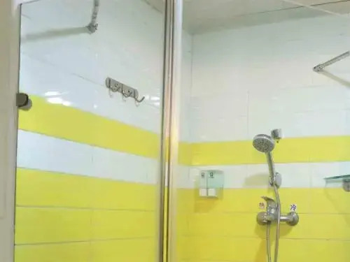 7 Days Inn Guangzhou Nanfang Hospital Tonghe Metro Branch