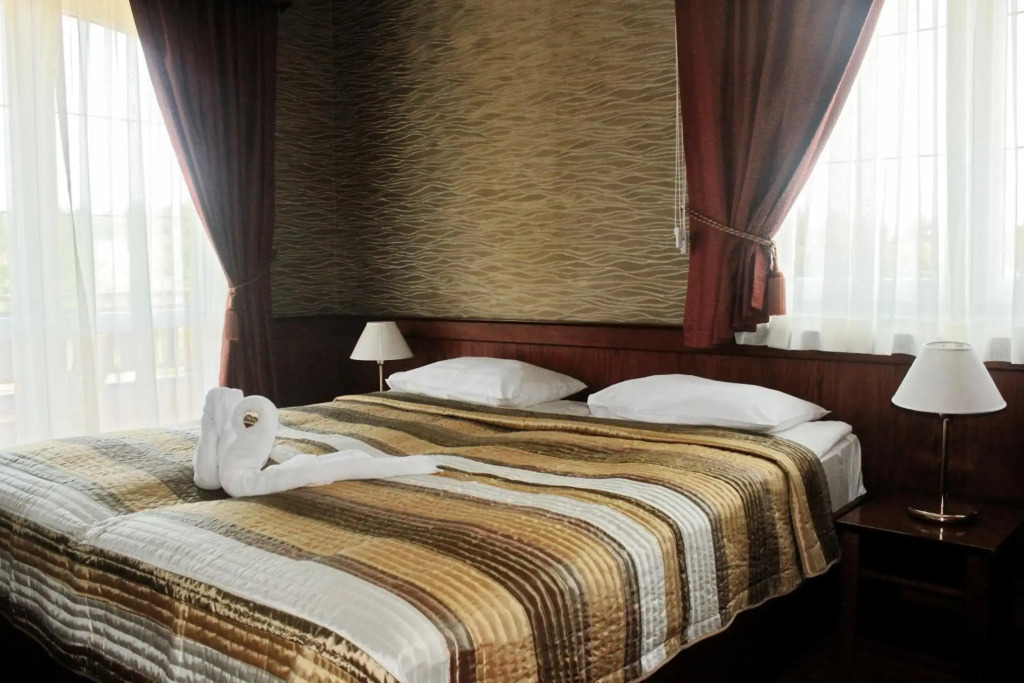 Hotel Ködmön