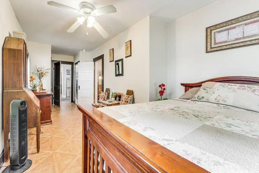 Lakefront Cottage in Clear Springs w/ Deck & Patio