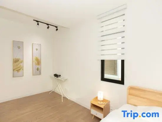 Muji Style 5BR Ferringhi Beach House 15Pax 1