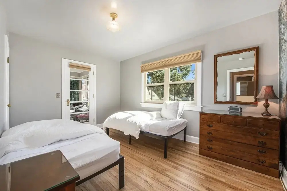 Your Vacation House ---ev#3216 2 Bedroom Home by RedAwning