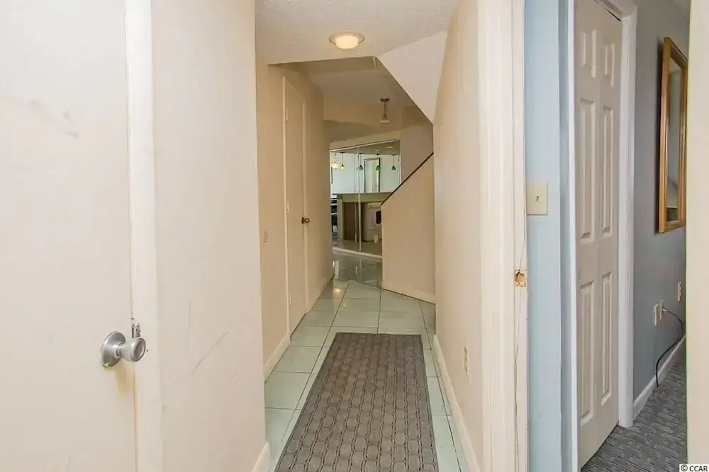 Private 3BR's at Palms by Hosteeva