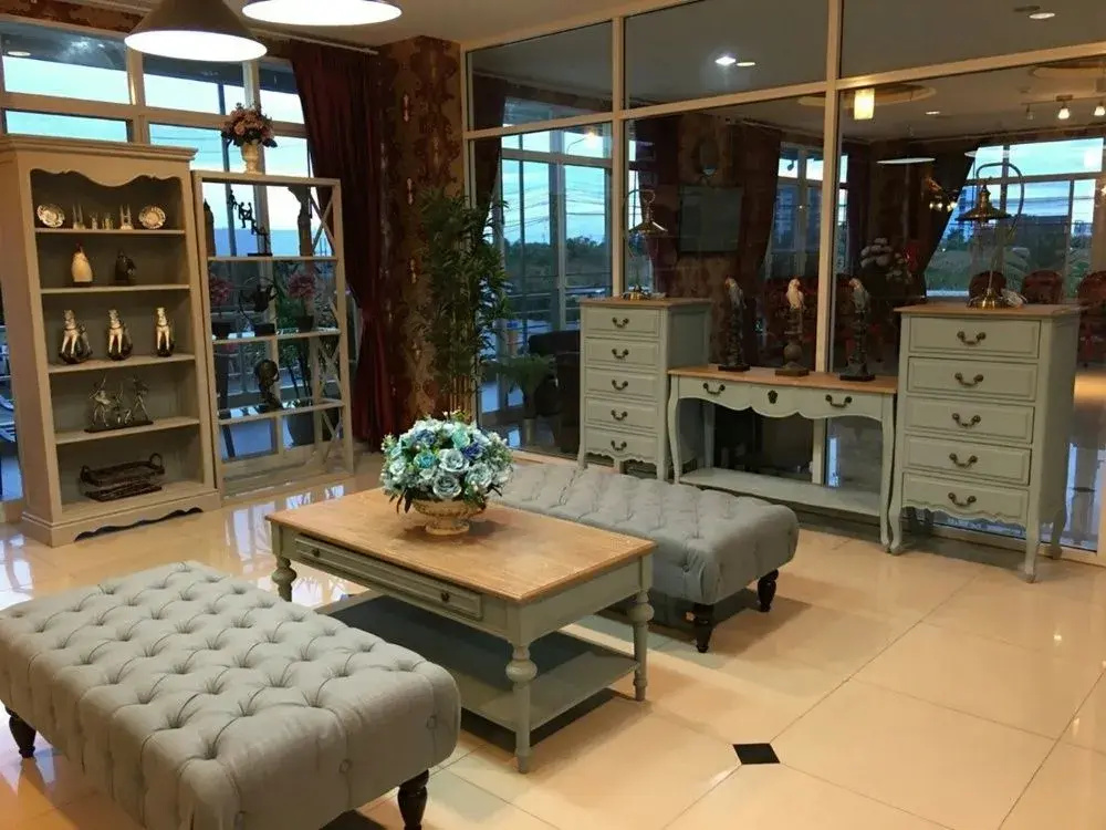 Grand Holiday Residence