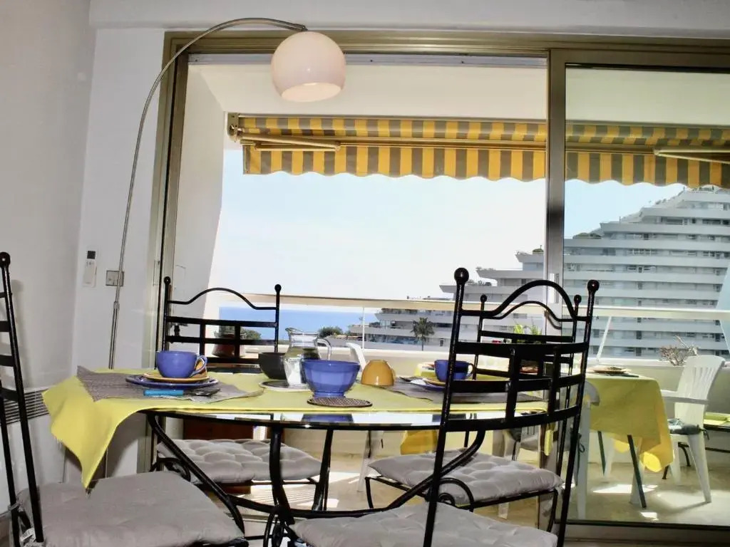 Appartement Villeneuve-Loubet, 2 pièces, 4 personnes - FR-1-252A-33