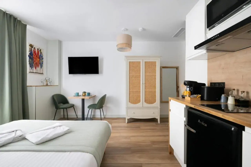 Azur City Home