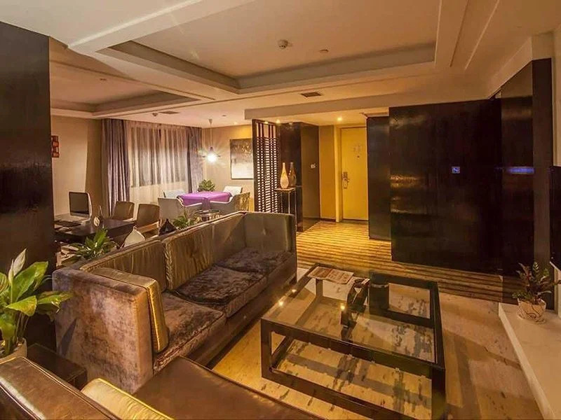 Lanting Fashionable Hotel